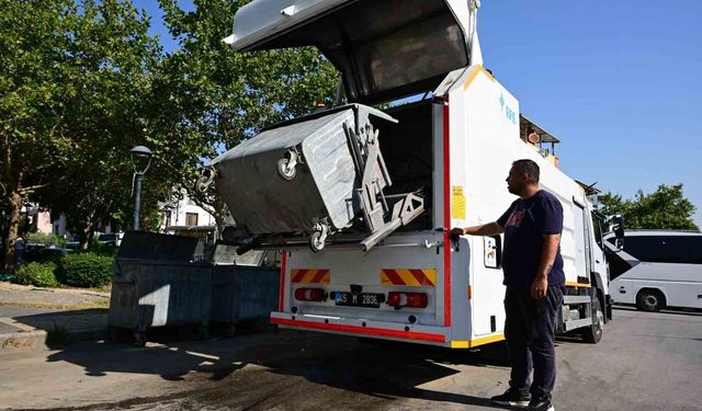 Büyükşehir'den çöp konteynerlerinde temizlik seferberliği