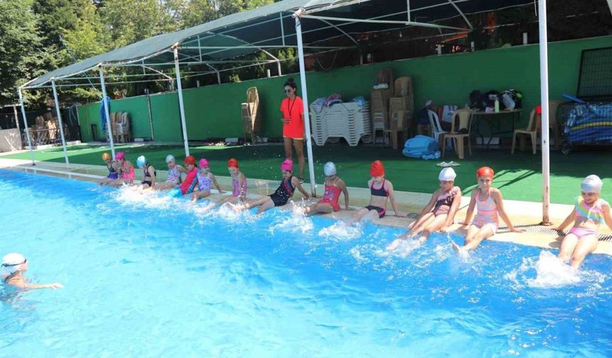 Turgutlu'da yaz spor okuluna yoğun ilgi