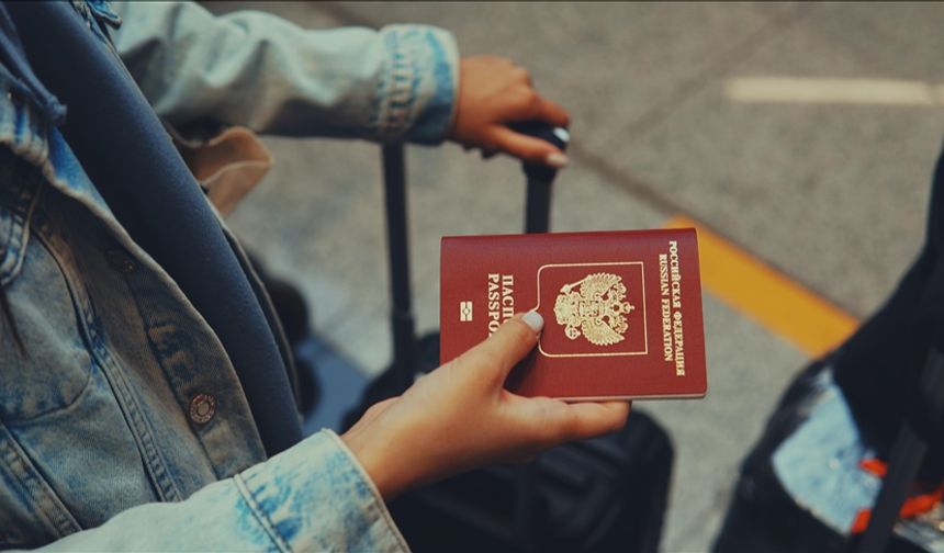 Rus turiste vize yasağı AB masasında: 1.4 milyon kişinin alternatifi Türkiye