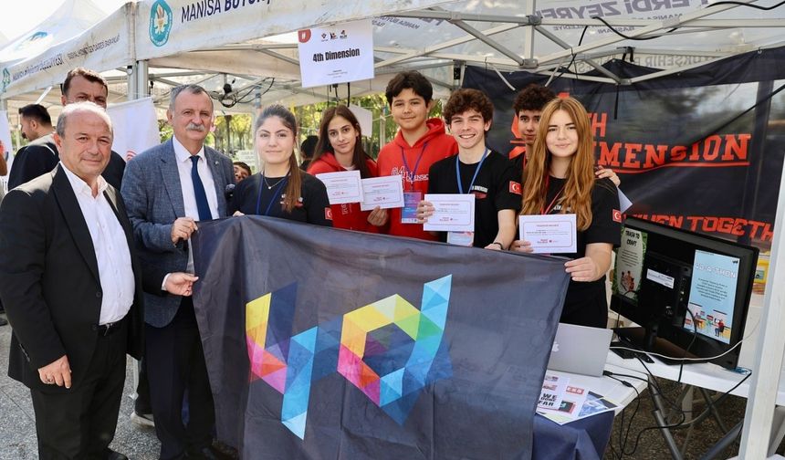 MANİFEST’te 30 bin öğrenci bilimin farklı yönlerini keşfetti