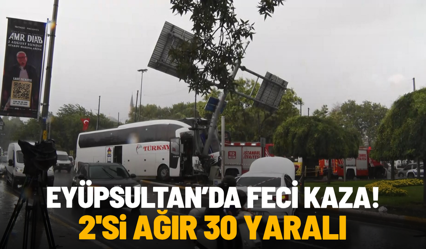 Eyüpsultan’da yolcu otobüsü önce otomobile sonra levhaya çarptı: 30 yaralı