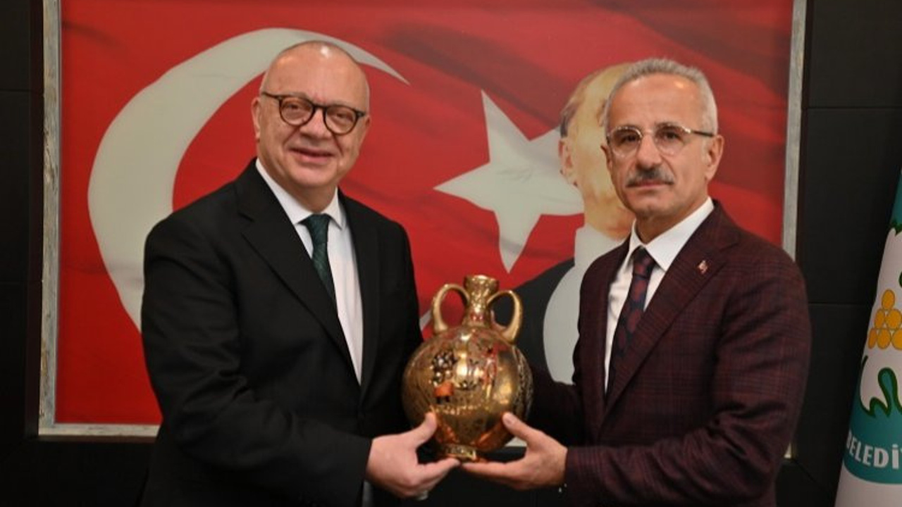 baskan-ergun-bakan-uraloglunu-agirladi