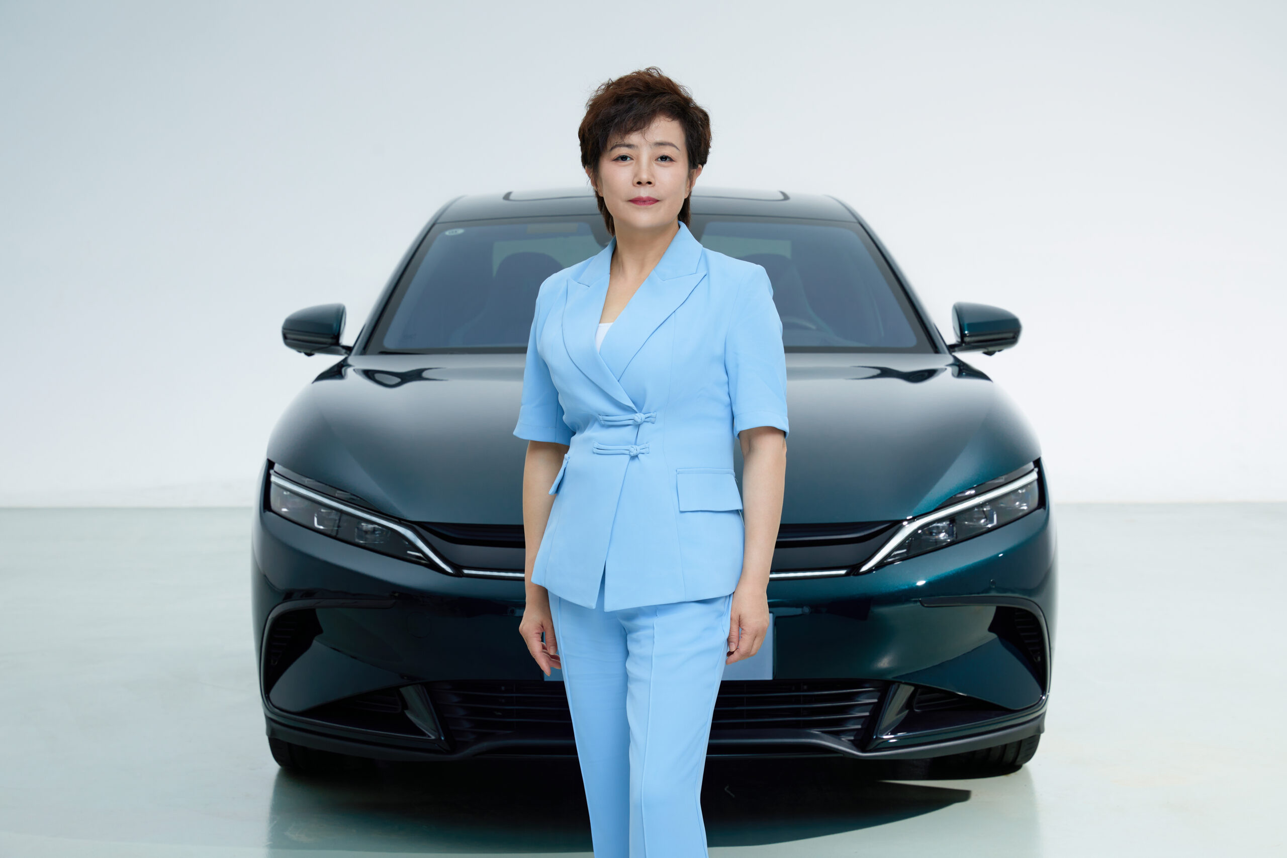 584275 2 Stella Li B Y D Executive Vice President 35B099 Original 1743404832 Scaled