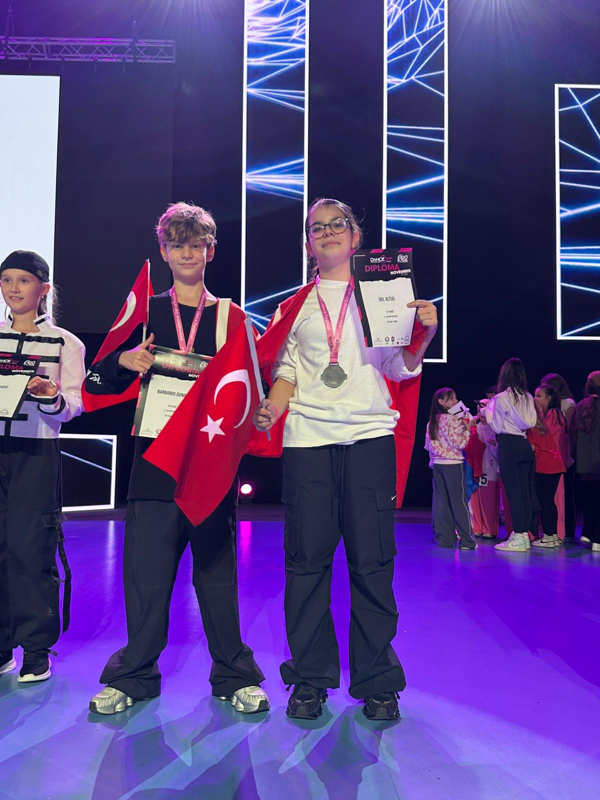 I M G 20251126 W A0113