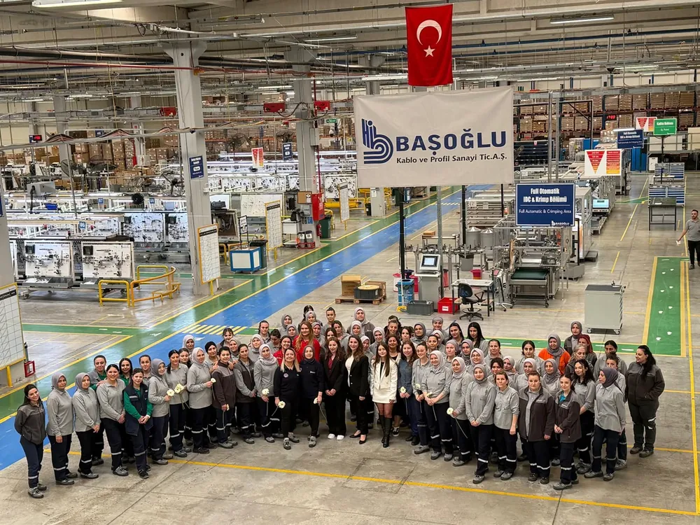 1773137509444104471323