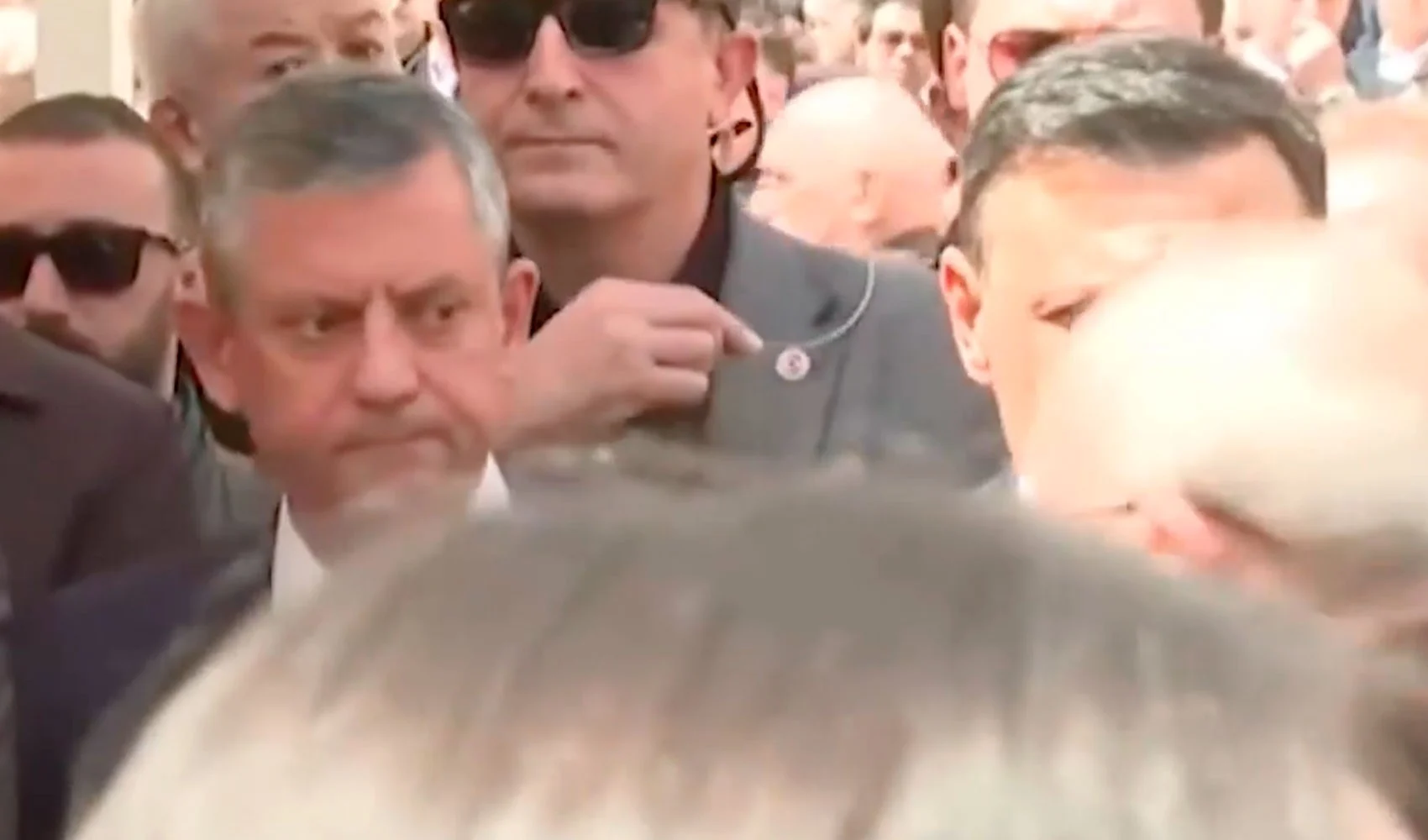 Kapak Mutlak Butlan Davasi Oncesi Soguk Ruzgar Kilicdaroglu Ozeli Pas Gecti Gursel Tekinle Sohbet Etti 073313