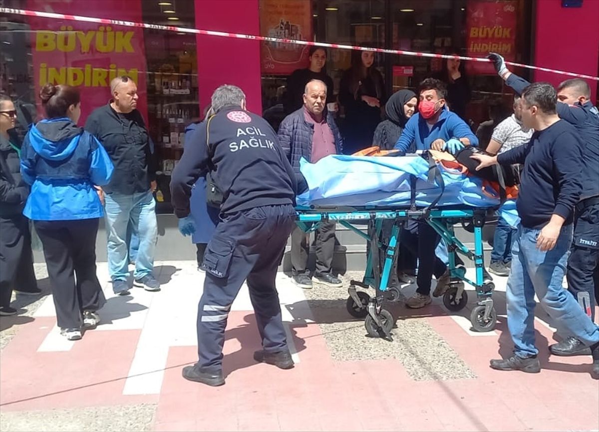 Manisa Da Apartmanda Cikan Yanginda Bir Kisi 2 19764185 Amp