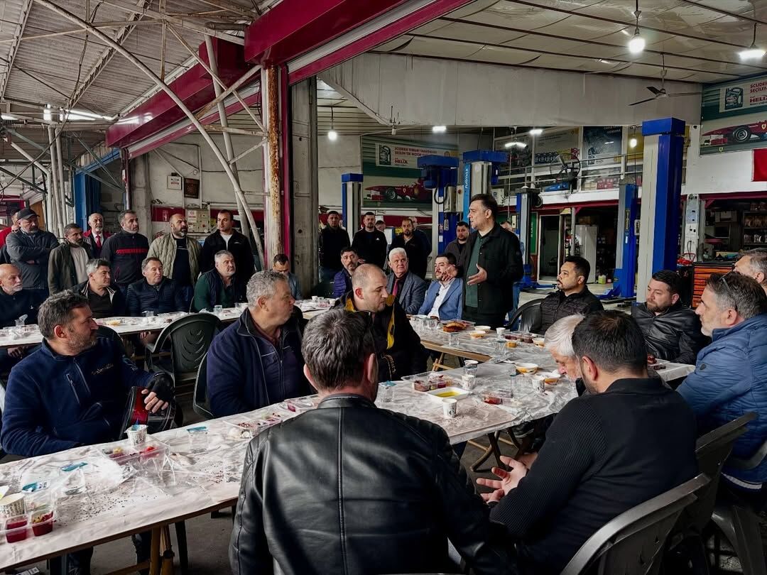 Manisa Küçük Sanayi Sitesi’nde Esnaf Kardeşlerimizle Kahvaltıda Bir Araya Geldik.çayımızı Içtik, (2)