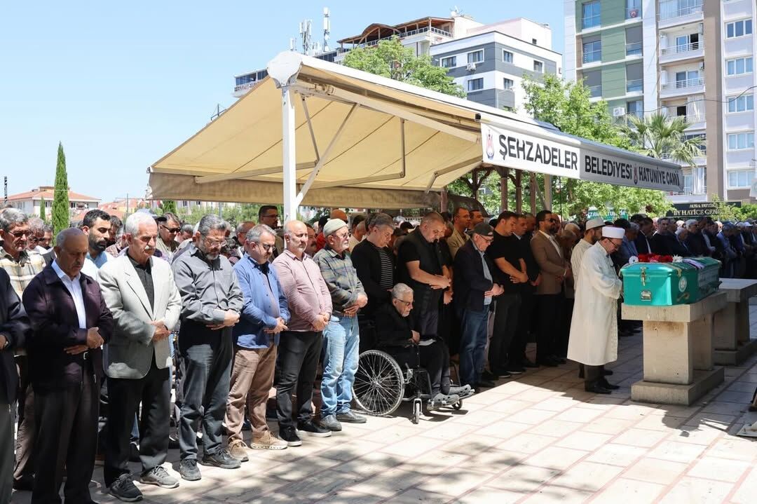 Merhum Başkanımız Ferdi Zeyrek’in Amcası Arif Zeyrek’in Kıymetli Eşi, Merhume Nuray Zeyrek Için (1)