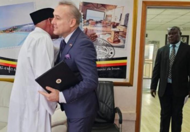 Uganda Geri Adim Atti Generali 19748670 1449 1 M