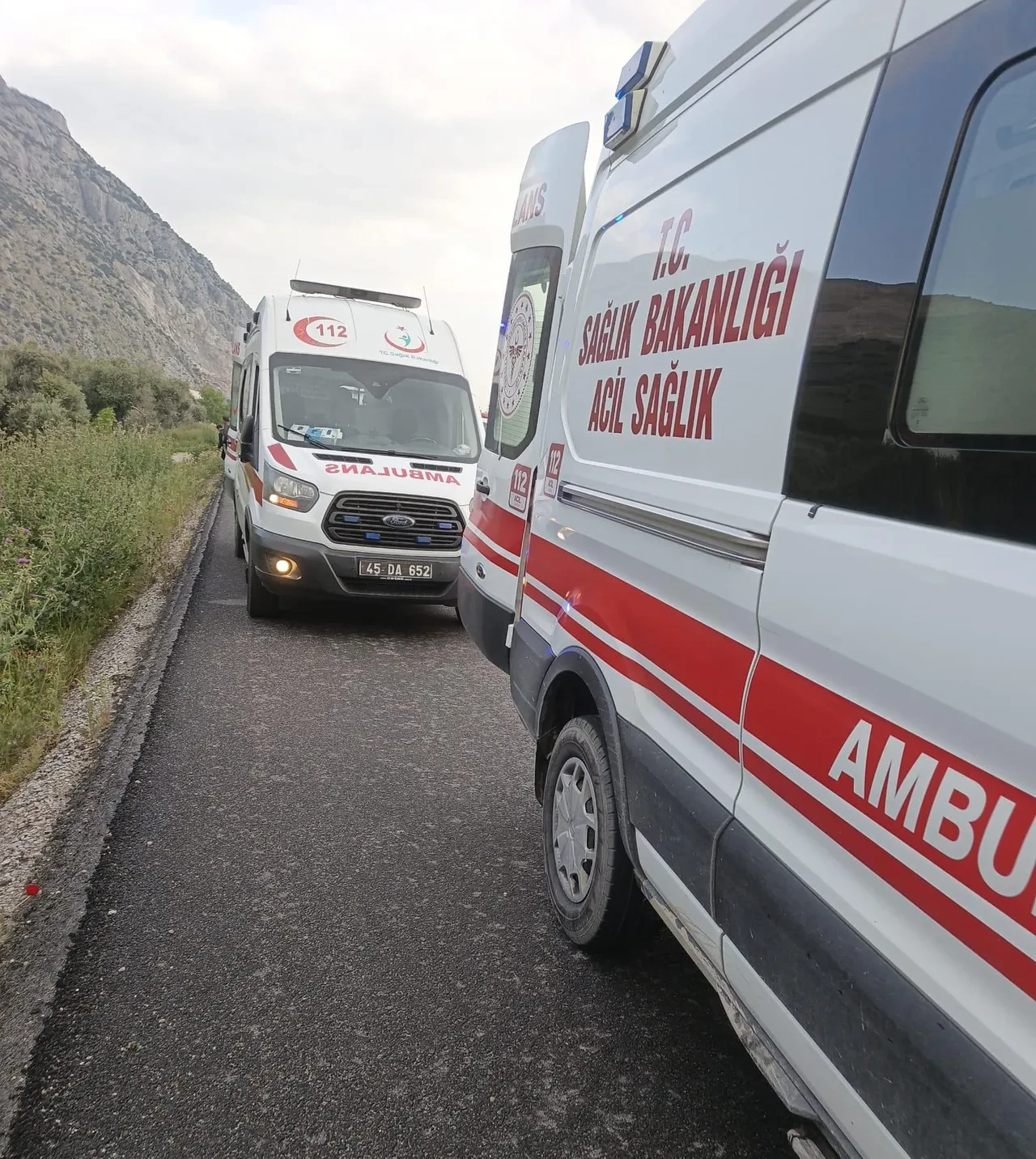 Manisada Iscileri Tasiyan Minibus Tarlaya Uctu Cok Sayida Yarali Var 3334321 202605091136 1