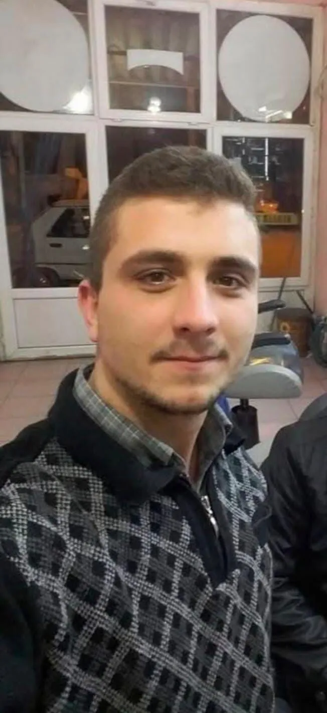 Manisada Berber Dukkanina Silahli Saldiri 2 Olu 4